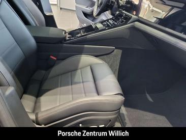 Porsche Panamera — photo 30