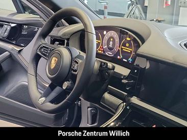 Porsche Panamera — photo 31