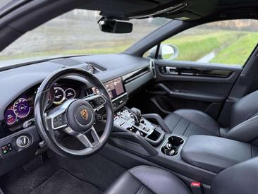 Porsche Cayenne III E-Hybrid Coupé — photo 4