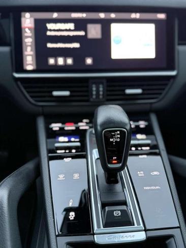 Porsche Cayenne III E-Hybrid Coupé — photo 23