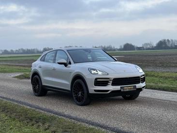 Porsche Cayenne III E-Hybrid Coupé — photo 31