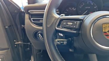 Porsche Macan GTS — photo 11