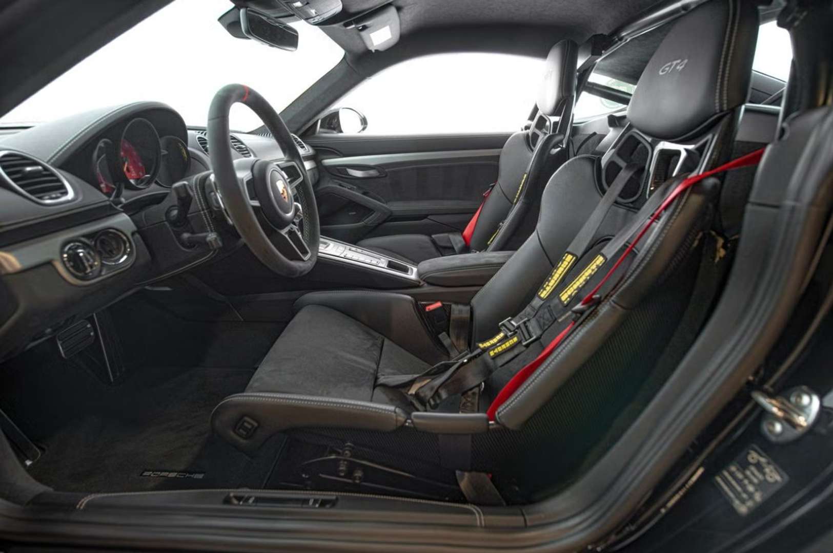 Porsche 718 Cayman GT4 - 2022 - Joinsteer - #15