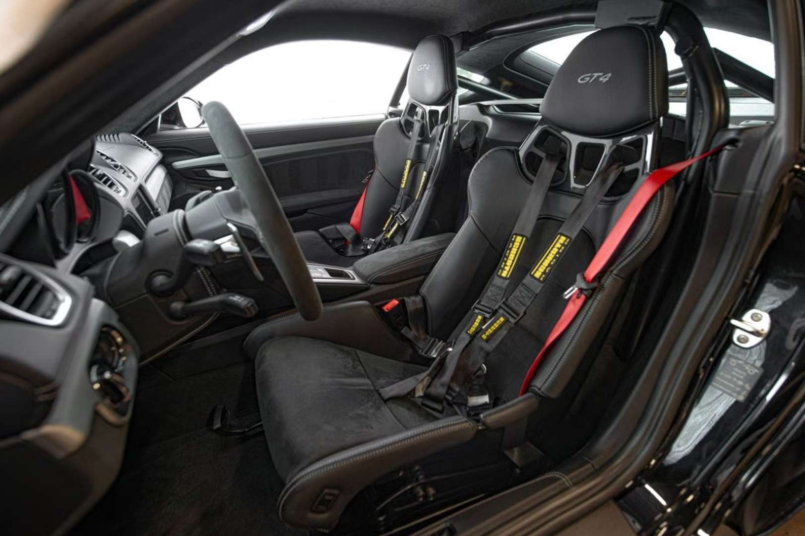 Porsche 718 Cayman GT4 - 2022 - Joinsteer - #16