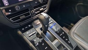 Porsche Macan GTS — photo 15