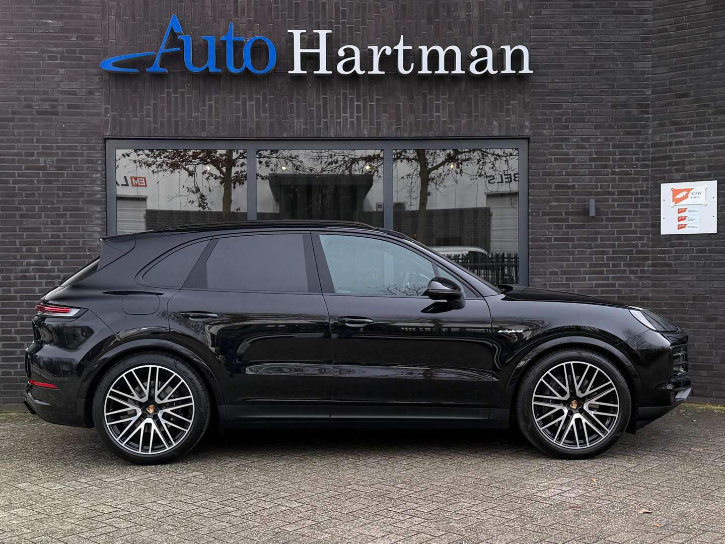 Porsche Cayenne III E-Hybrid Sport Chrono - 2024 - Joinsteer - #1