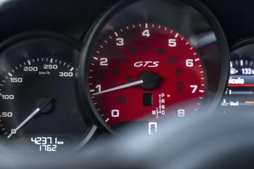 Porsche 718 Cayman GTS — photo 26