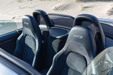 Porsche 718 Boxster GTS — photo 34