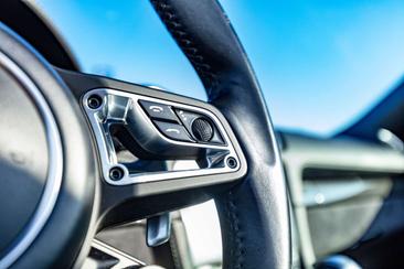 Porsche 718 Boxster GTS — photo 38