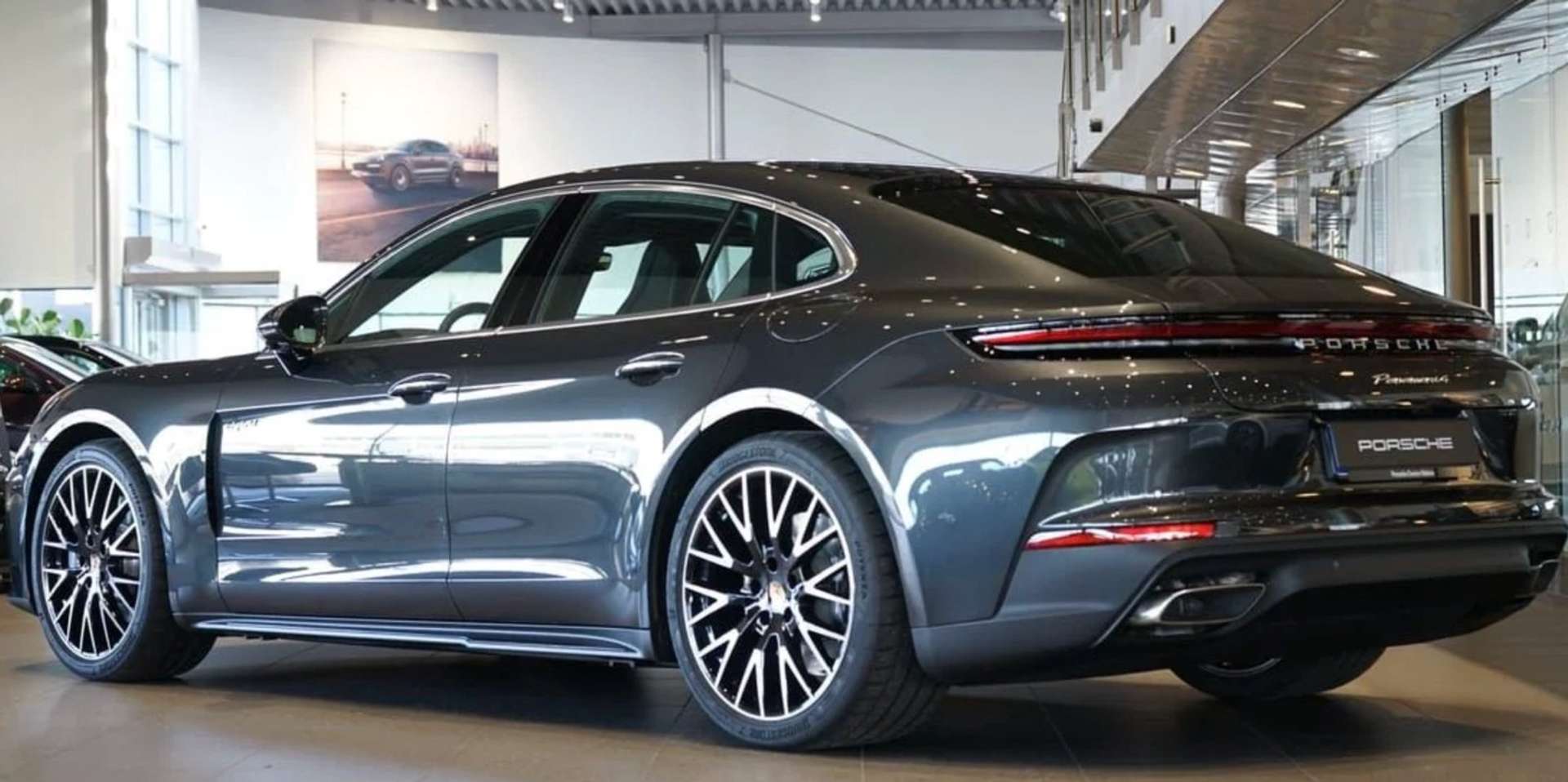 Porsche Panamera II 4 E-Hybrid - 2025 - Joinsteer - #1