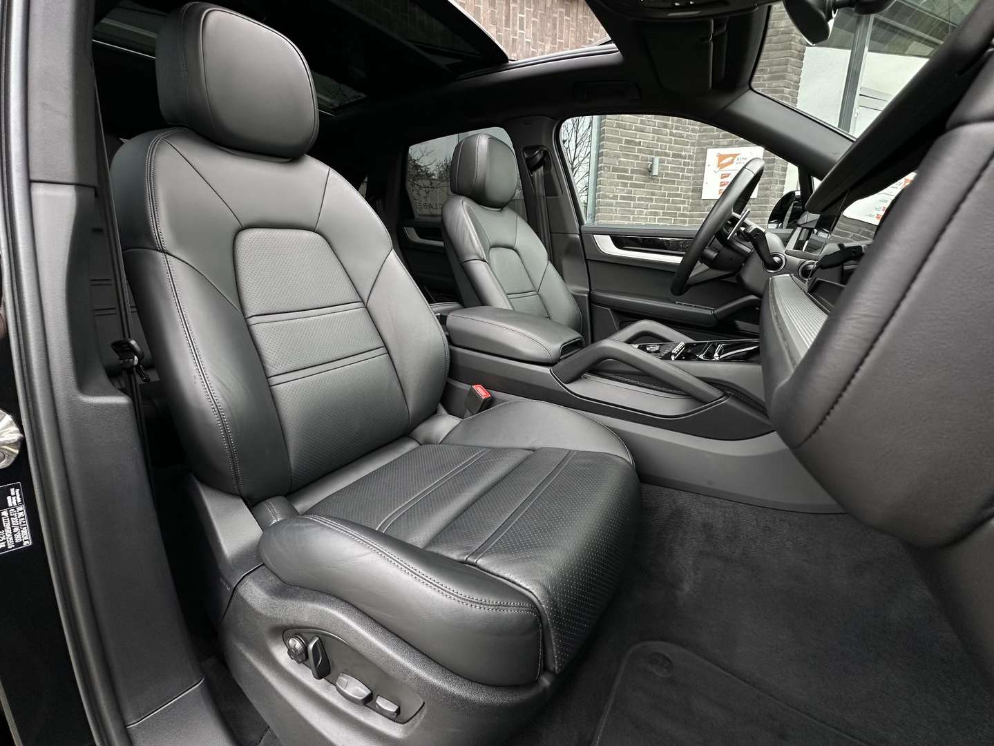 Porsche Cayenne III E-Hybrid Sport Chrono - 2024 - Joinsteer - #4