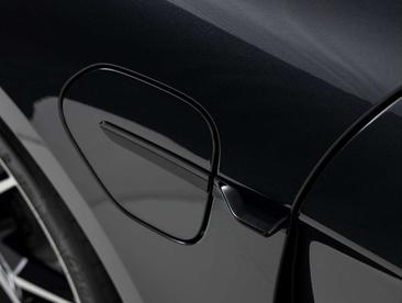 Porsche Taycan Base — photo 15
