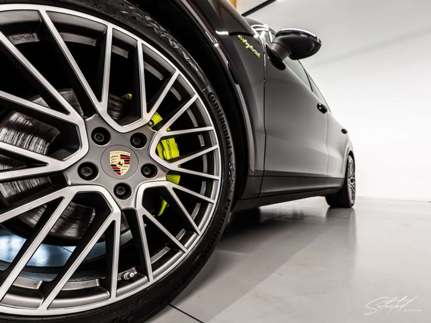 Porsche Cayenne III E-Hybrid Platinum Edition - 2022 - Joinsteer - #2