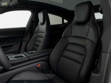 Porsche Taycan Base — photo 41