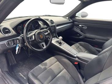 Porsche 718 Cayman GTS — photo 5