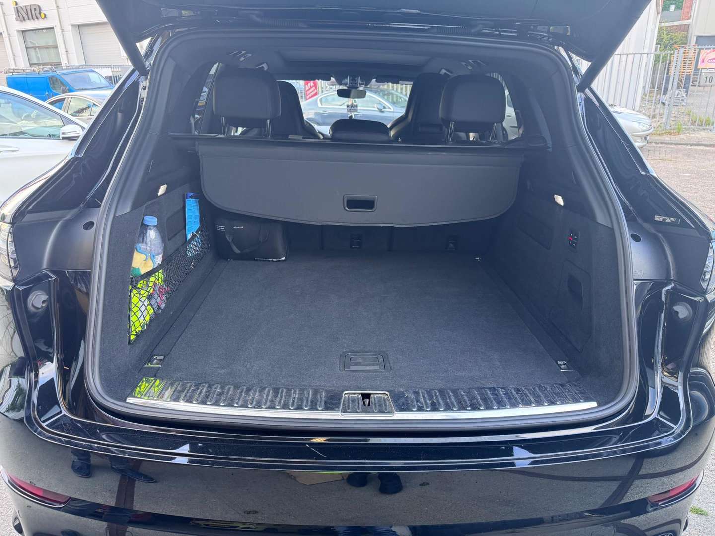 Porsche Cayenne III E-Hybrid Platinum Edition - 2023 - Joinsteer - #4