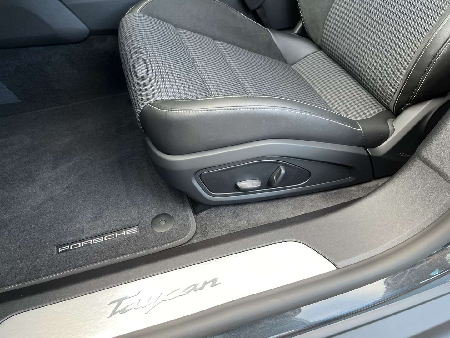 Porsche Taycan Sport Turismo - 2025 - Joinsteer - #18