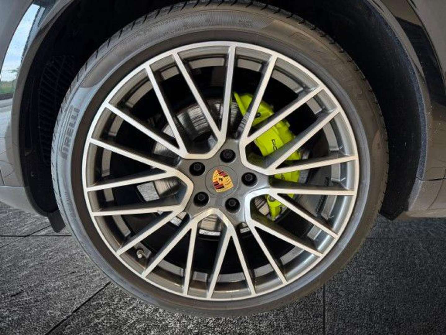 Porsche Cayenne III E-Hybrid Platinum Edition - 2023 - Joinsteer - #3