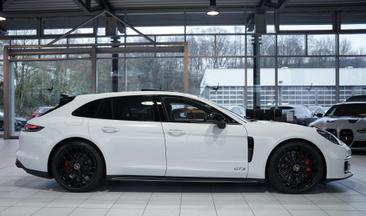 Porsche Panamera II GTS — photo 6