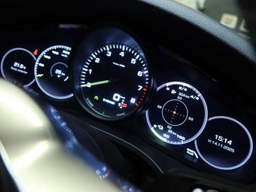 Porsche Cayenne III E-Hybrid Coupé — photo 19