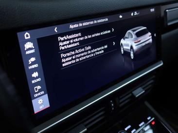 Porsche Cayenne III E-Hybrid Coupé — photo 26