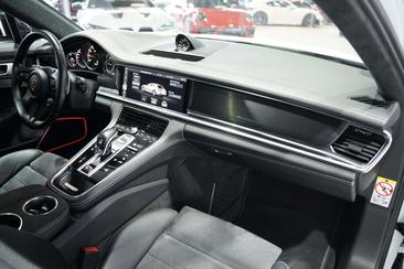 Porsche Panamera II GTS — photo 23