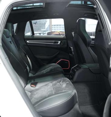 Porsche Panamera II GTS — photo 29