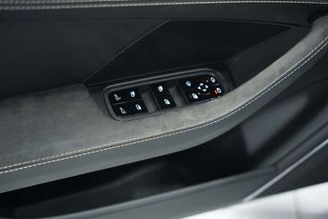 Porsche Panamera II GTS — photo 34