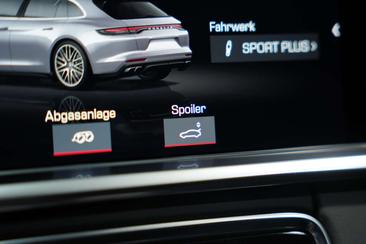 Porsche Panamera II GTS — photo 39