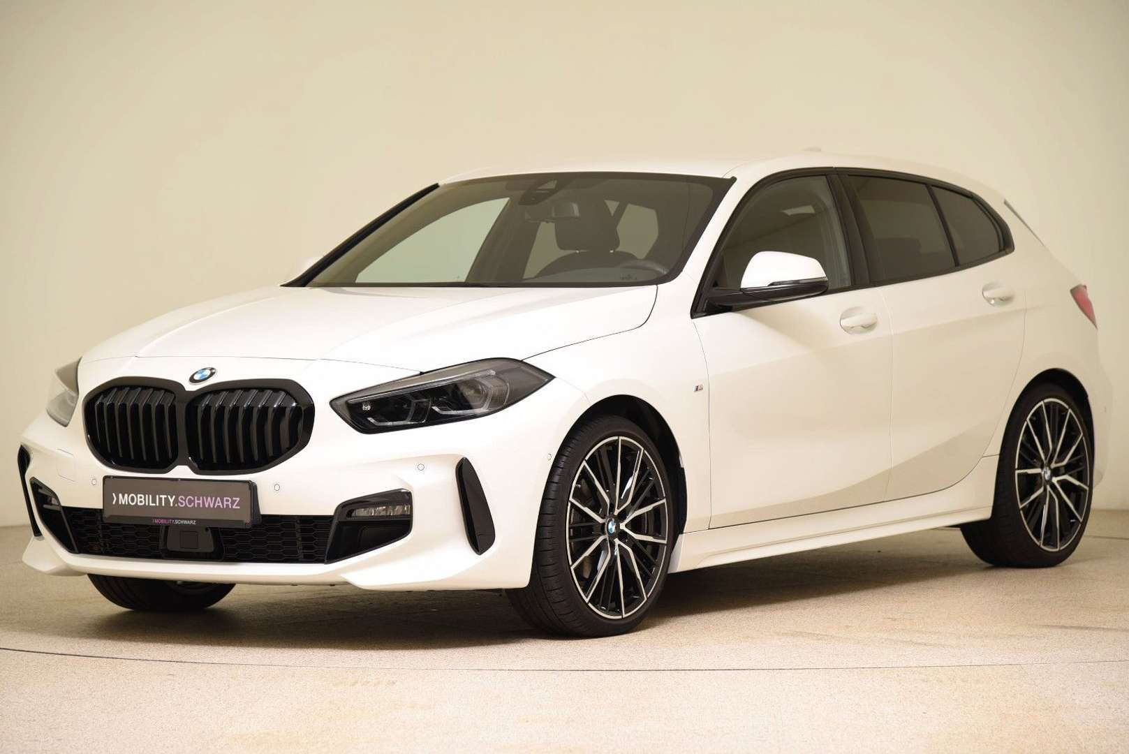 BMW 118i M Sport - 2024 - Joinsteer - #1