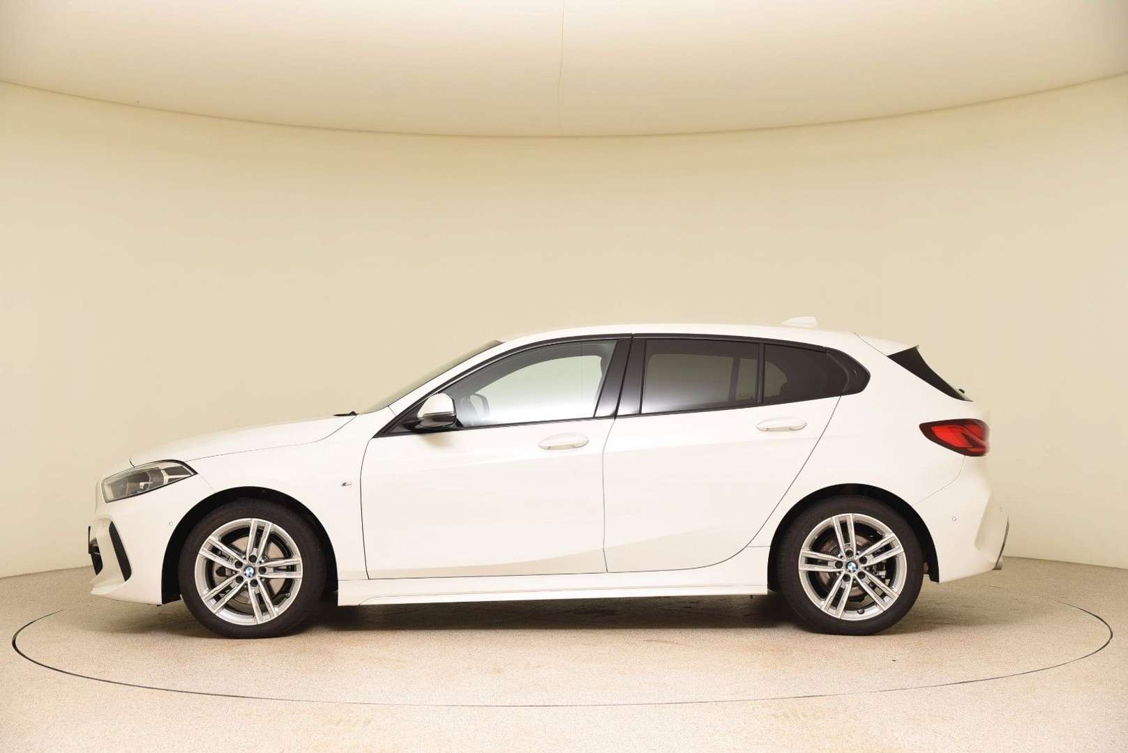 BMW 118i M Sport - 2024 - Joinsteer - #2