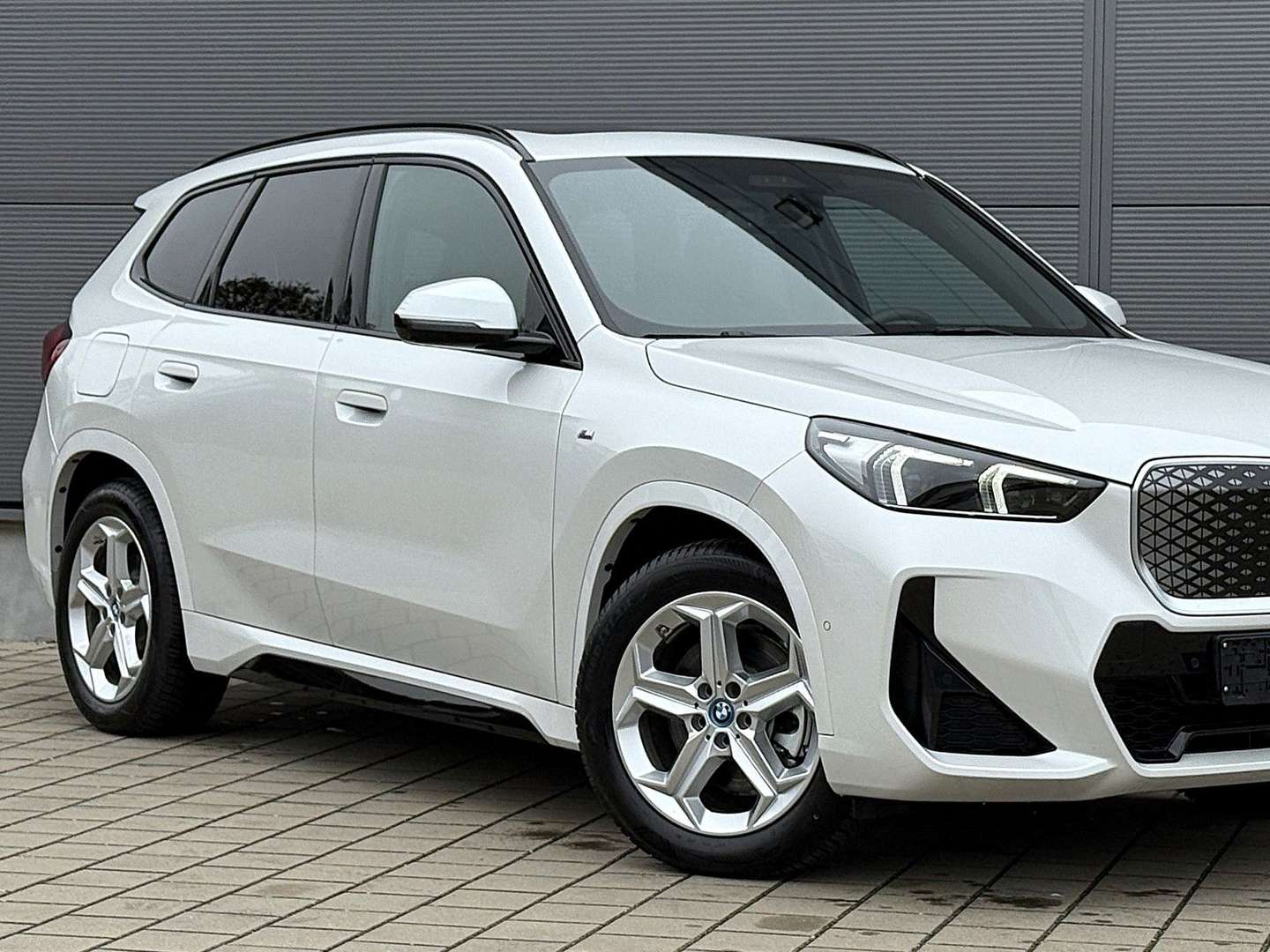 BMW IX1 M Sport 30 XDrive - 2024 - Joinsteer - #3