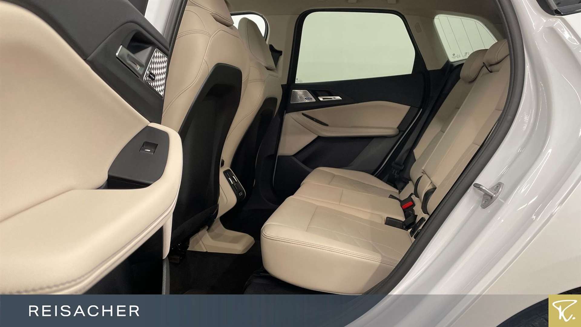 BMW 218i Active Tourer LCPro - 2024 - Joinsteer - #8