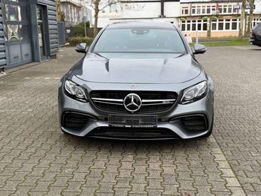 Mercedes Classe E63 AMG 63 — photo 12