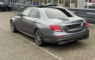 Mercedes Classe E63 AMG 63 — photo 15