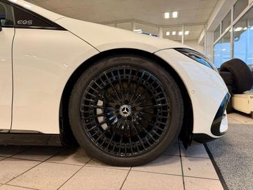 Mercedes EQS 450+ AMG Line — photo 6