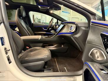 Mercedes EQS 450+ AMG Line — photo 12