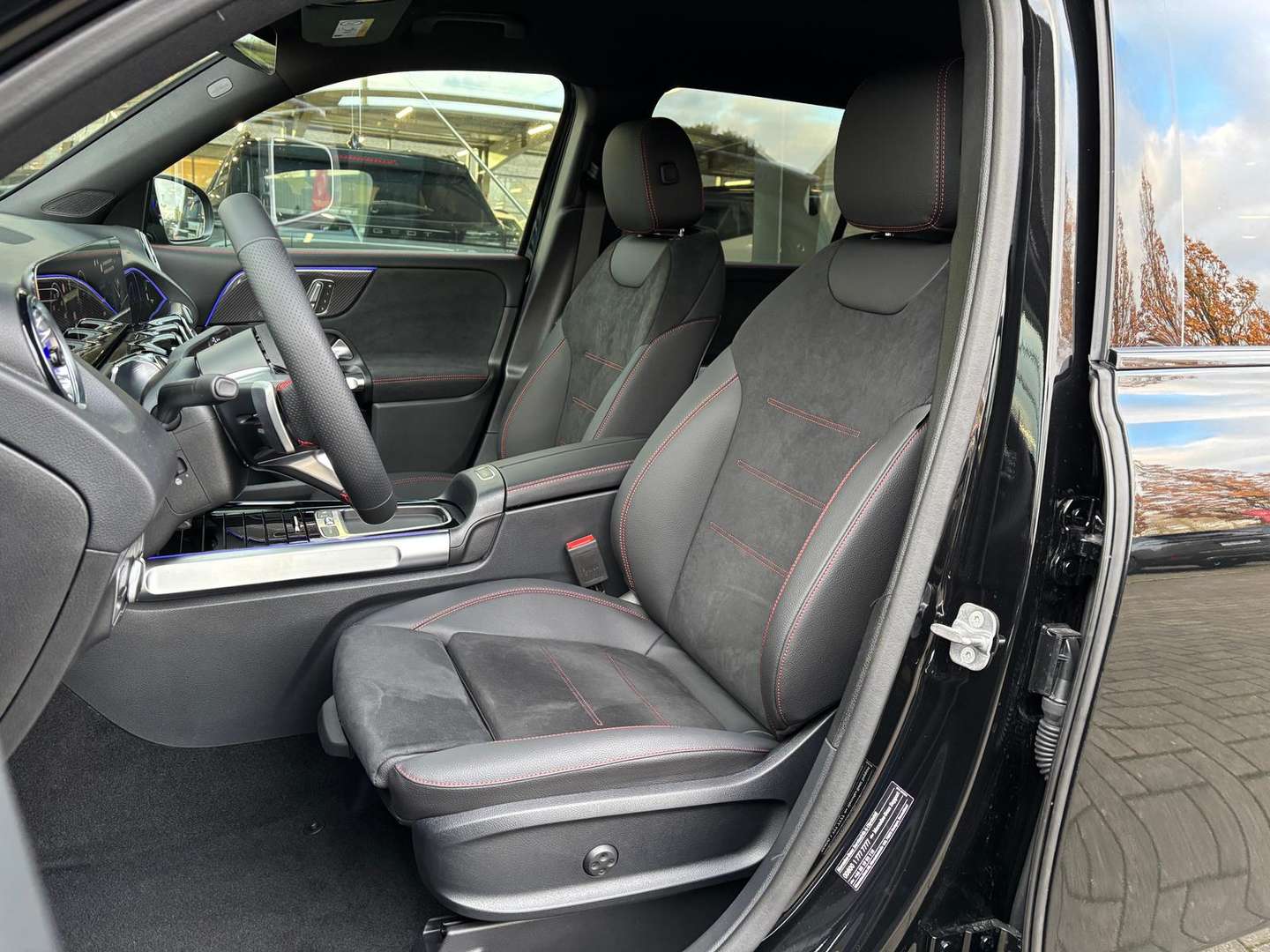 Mercedes GLB 200 200 Night Edition - 2025 - Joinsteer - #13