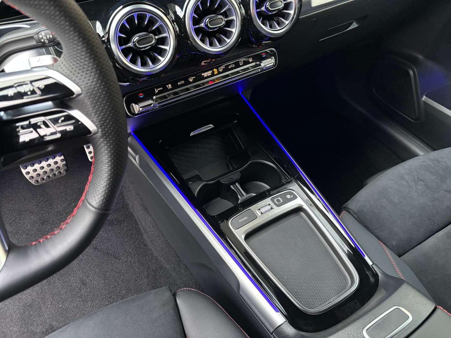 Mercedes GLB 200 200 Night Edition - 2025 - Joinsteer - #24