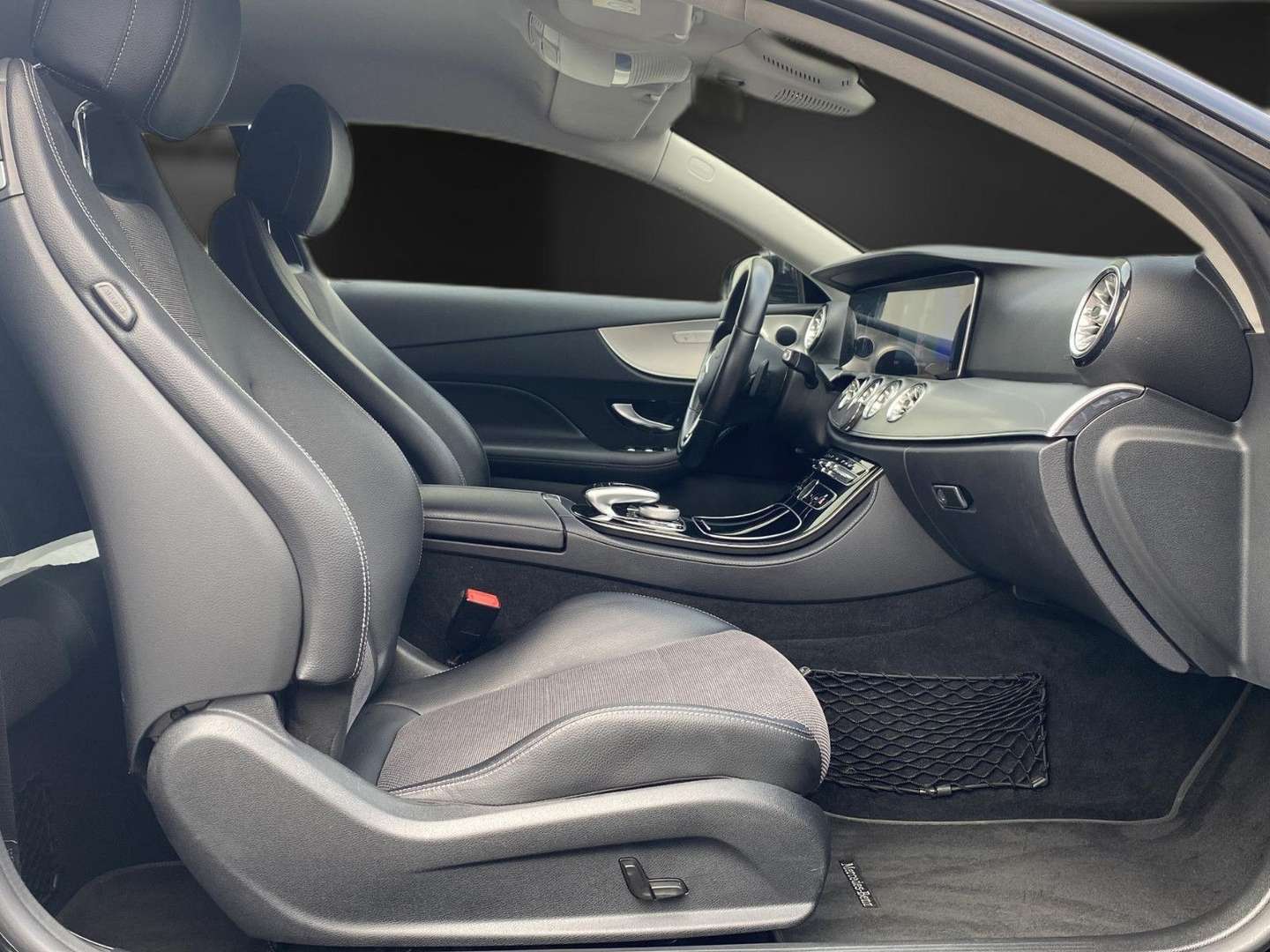 Mercedes Classe E Coupé 200 Night Edition - 2020 - Joinsteer - #11