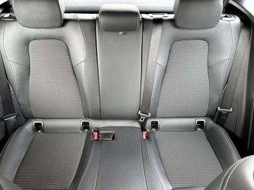 Mercedes GLA 200 PROGRESSIVE — photo 12