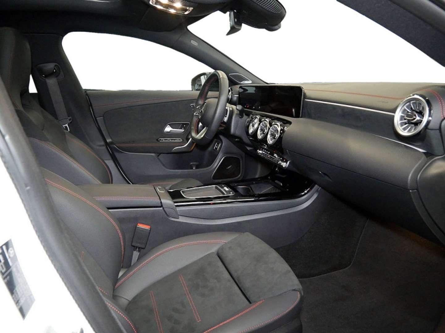 Mercedes CLA 180 Coupé 180 Premium - 2024 - Joinsteer - #6