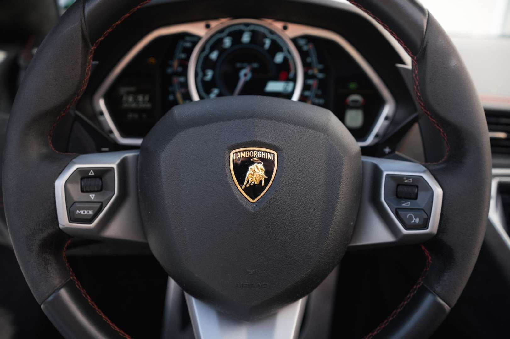 Lamborghini Aventador Roadster - 2015 - Joinsteer - #12