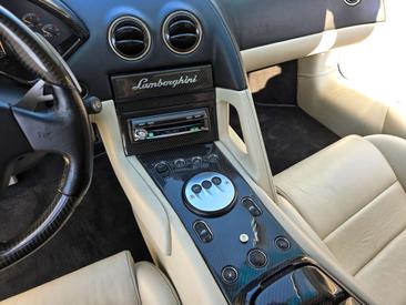 Lamborghini Murciélago — photo 11