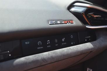 Ferrari 296 GTS — photo 12