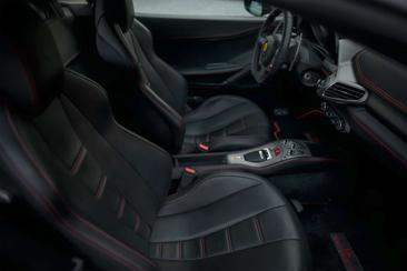 Ferrari 458 Italia — photo 17