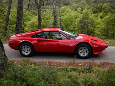 Ferrari 308 GTB — photo 6