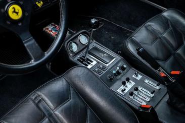 Ferrari 308 GTB — photo 6