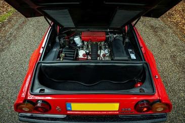 Ferrari 308 GTB — photo 10