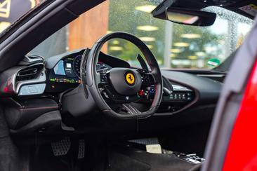 Ferrari SF90 Stradale — photo 3